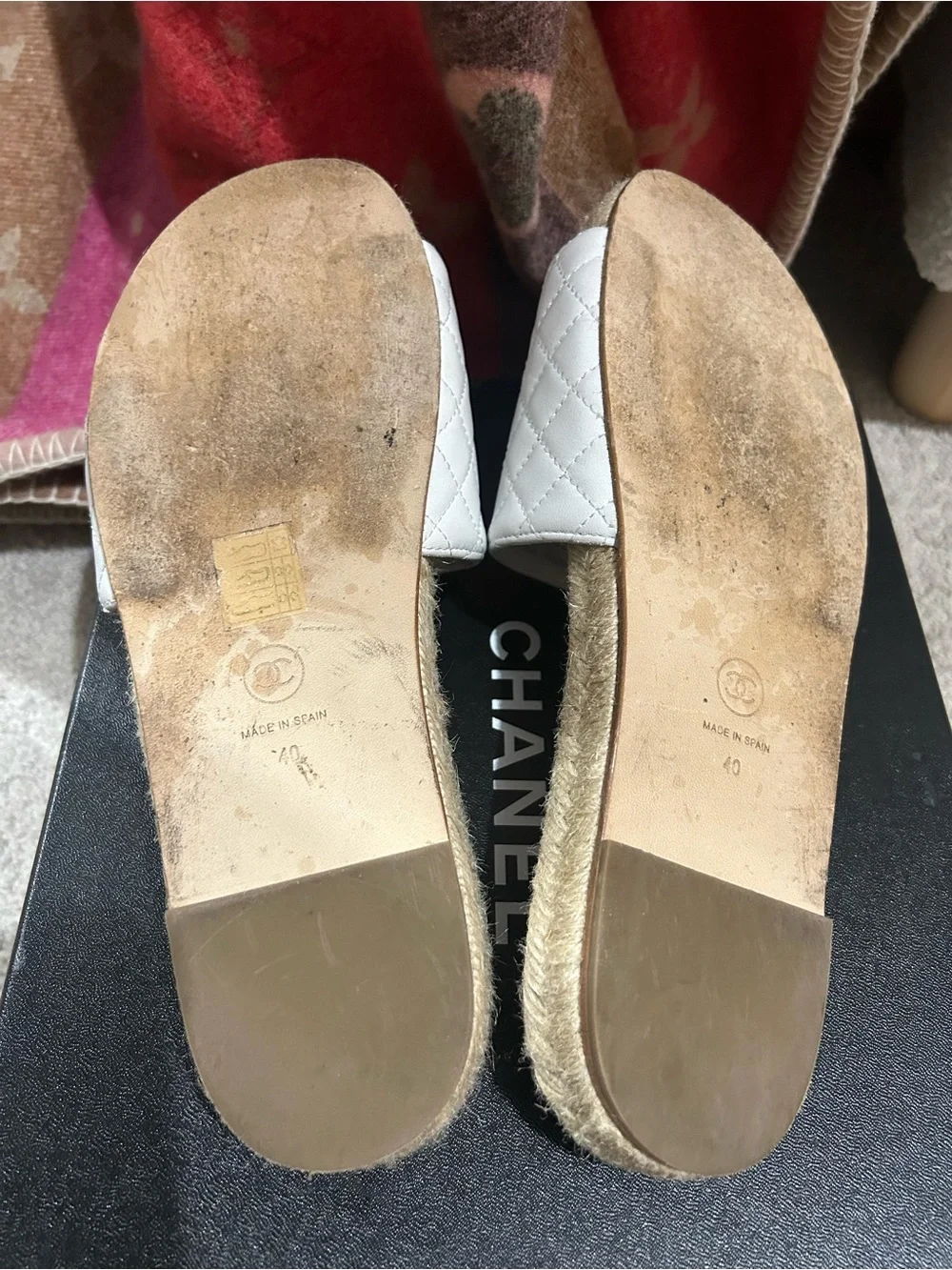 *AUTHENTIC* Chanel White Quilted Slide Size 40